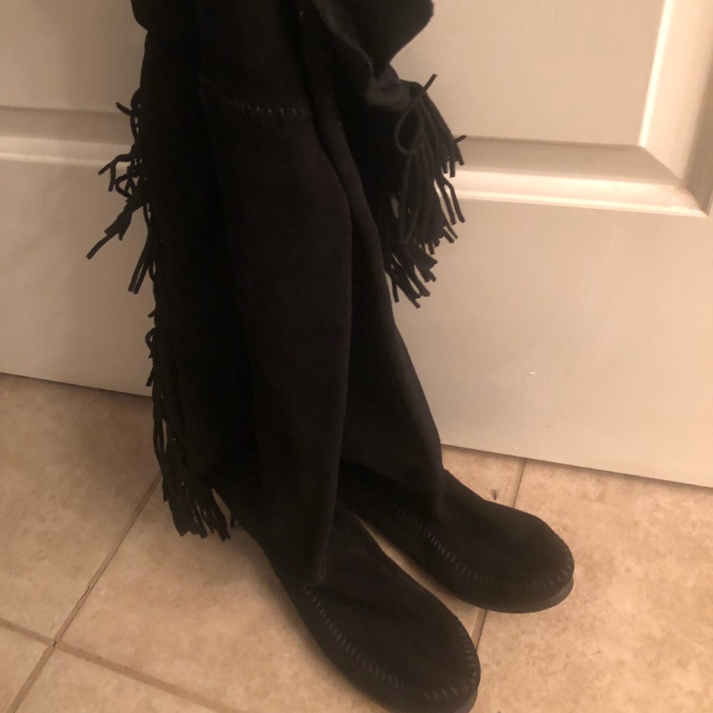 Suede boots